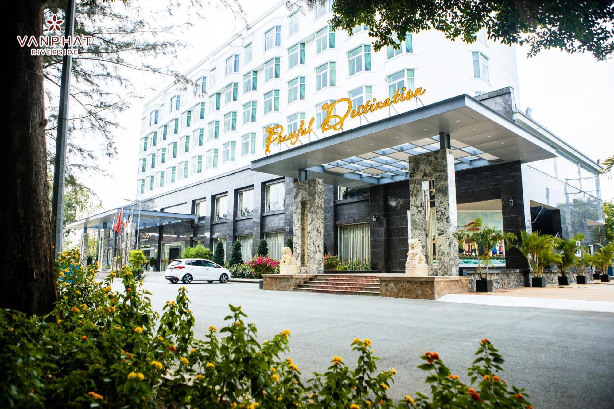 Van Phat Riverside Hotel Can Tho Exterior foto